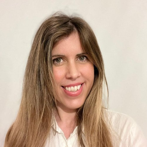 Raquel Rodriguez Navarro - Physiotherapist. Specialized in pelvic floor, pre-birth and post-birth.